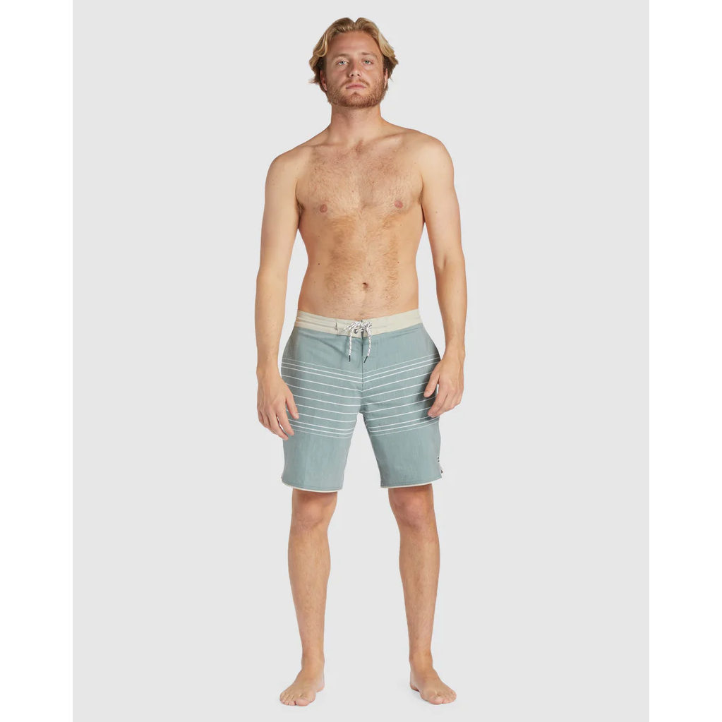 Billabong - 73 Lo Tide Boardshort - Velocity 21