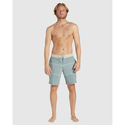 Billabong - 73 Lo Tide Boardshort - Velocity 21