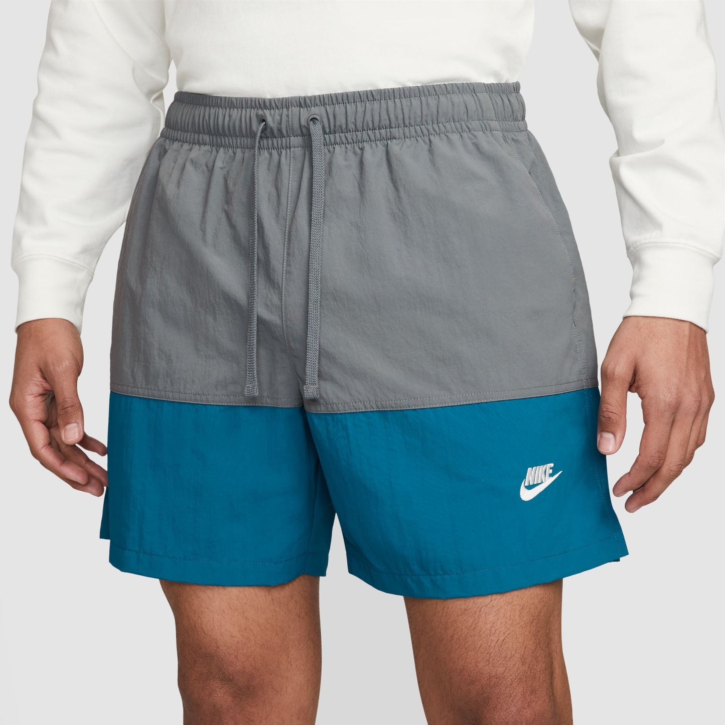 Nike SB - Club Woven Colour Blocked Short - Velocity 21