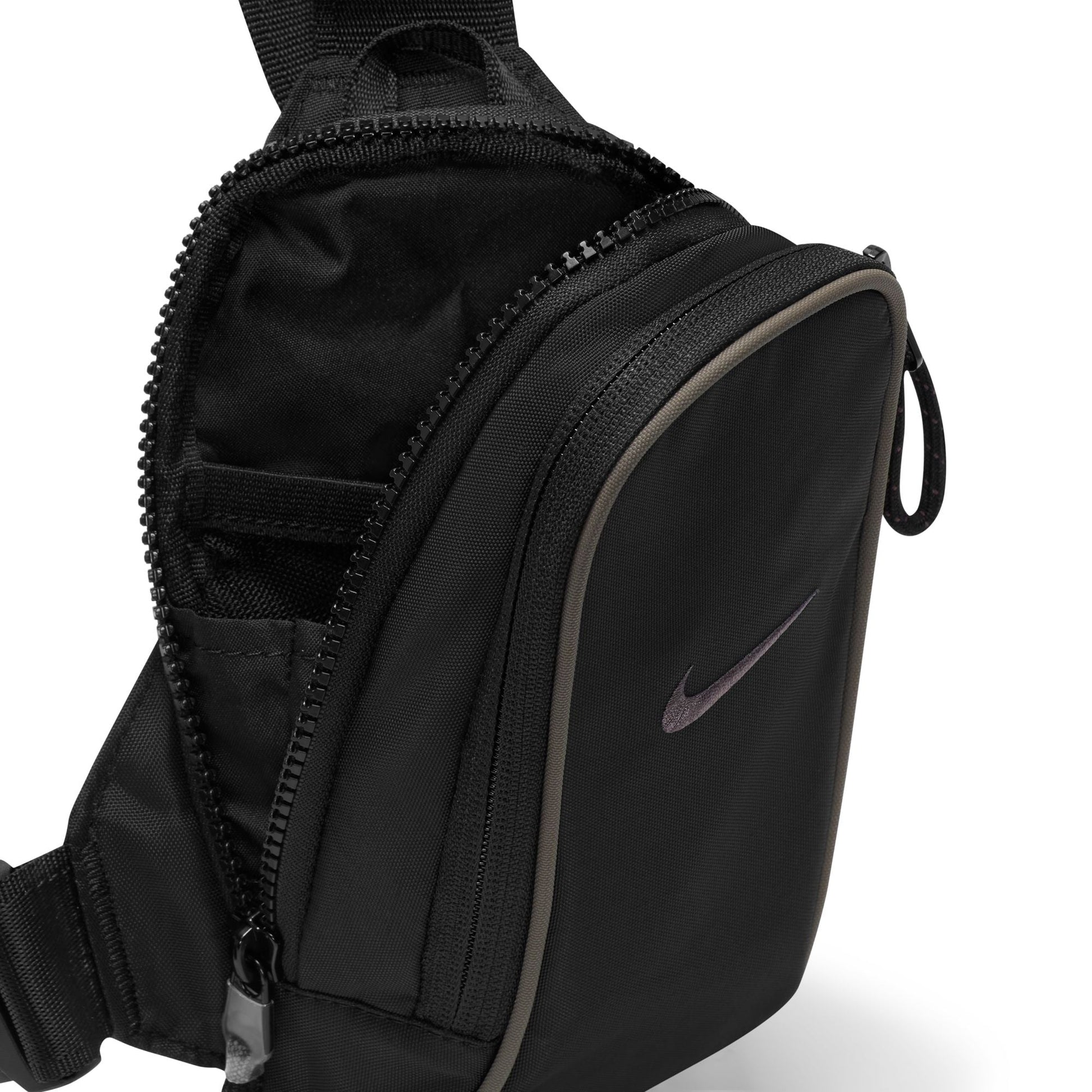 Nike SB - Essentials Crossbody Bag - Velocity 21